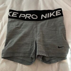 brand new gray nike pro shorts 3”